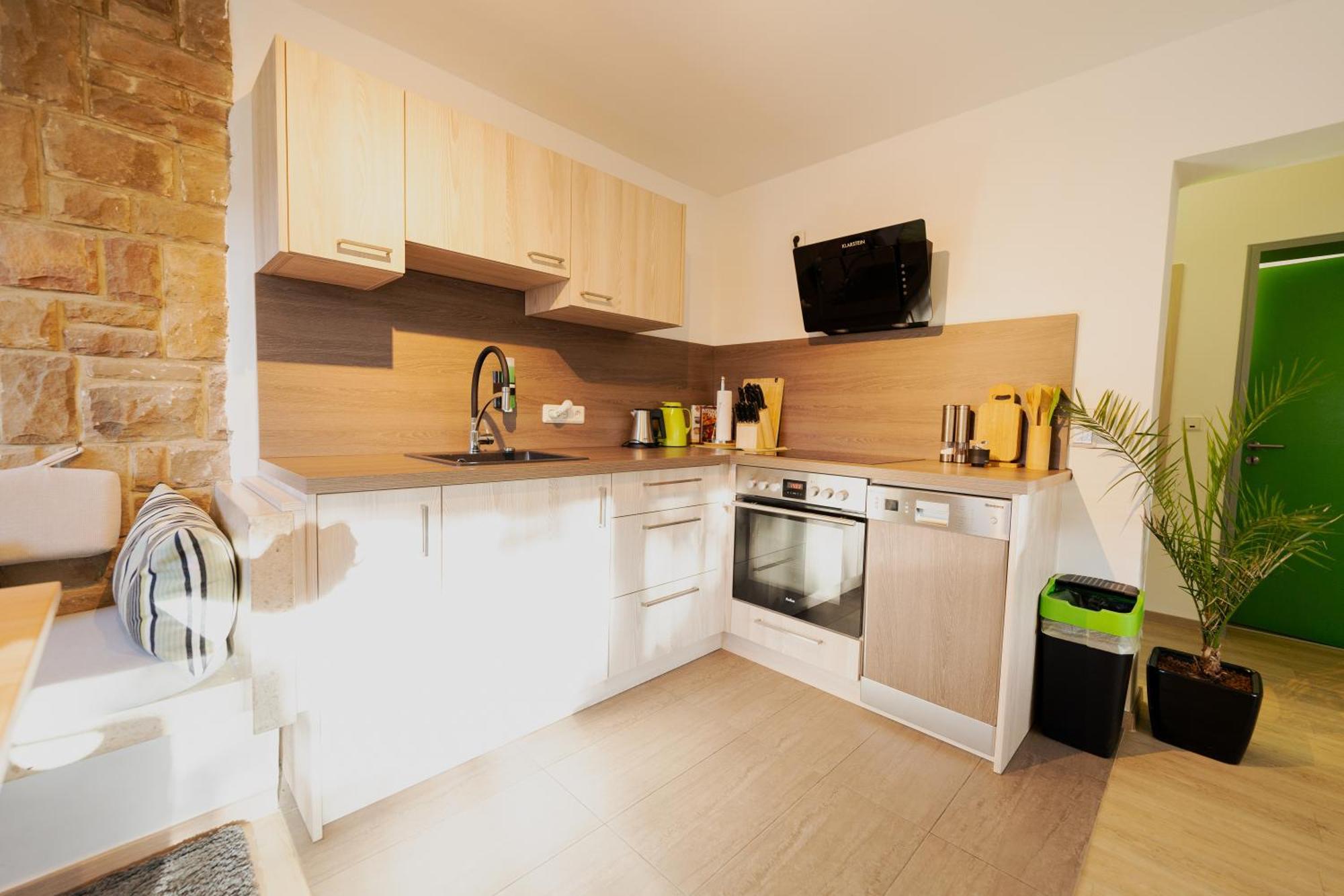 Ferienhaus Schoene Aussicht Ferienwohnung Gruen Hemfurth-Edersee المظهر الخارجي الصورة